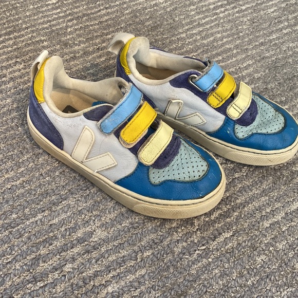 Kids Blue and Yellow Veja Sneakers - Picture 2 of 7